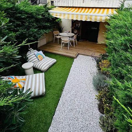 Avec Jardin&parking Privés - Port De